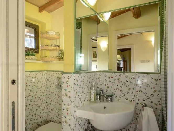 بيت ضيافة La Rocca Romantica 3*